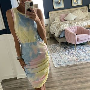 Perfect baby shower/gender reveal dress!